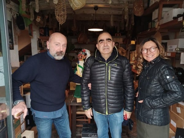 foto scattata nella sala della salumoterapia, Ivan Albertelli, Elio di Elio e le storie tese, Barbara Aimi